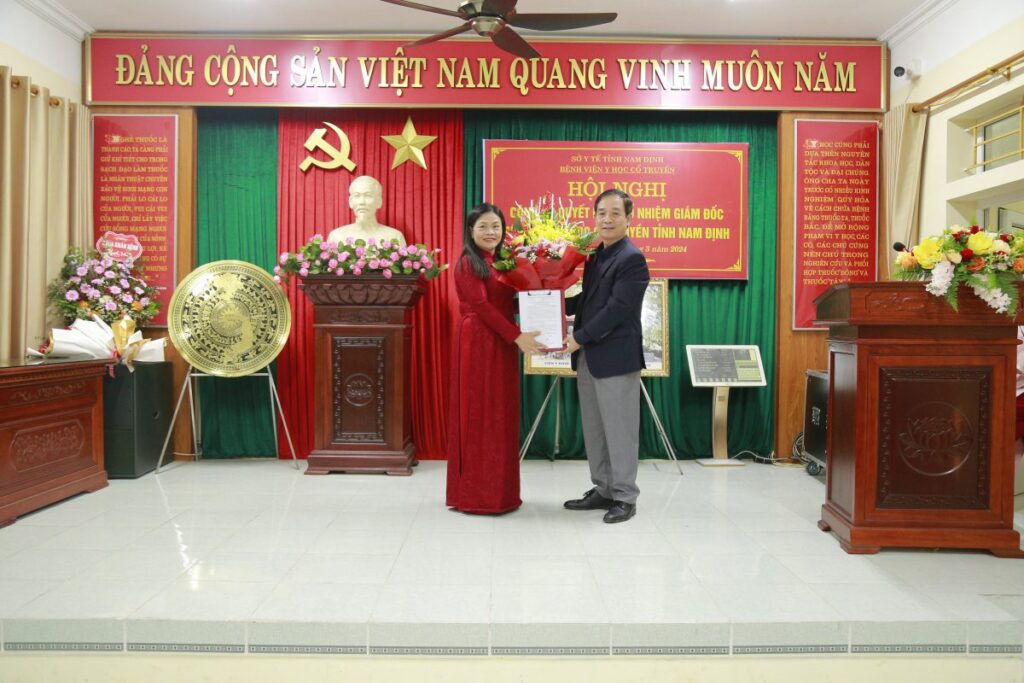 HỘI NGHỊ CÔNG BỐ QUYẾT ĐỊNH BỔ NHIỆM GIÁM ĐỐC BỆNH VIỆN Y HỌC CỔ TRUYỀN TỈNH NAM ĐỊNH.